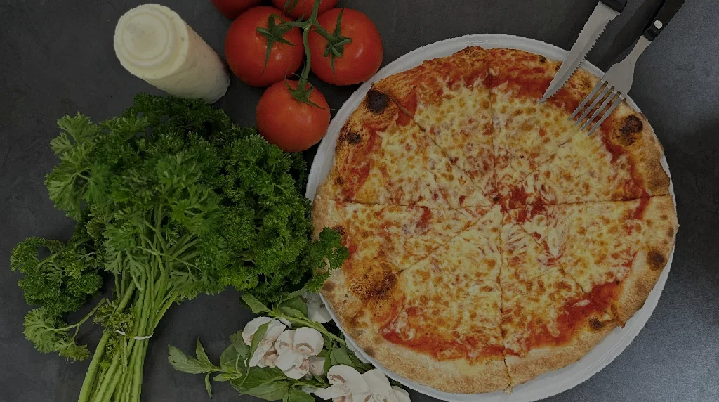 Heerlijke pizza van piramide in ammerzoden